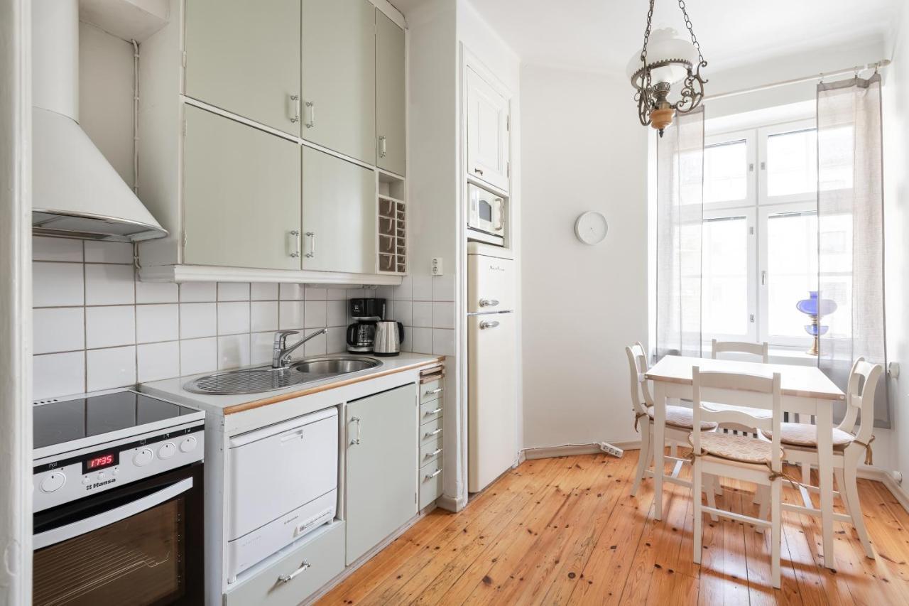 Wehost Spacious Studio For 5 With A Kitchen ヘルシンキ エクステリア 写真