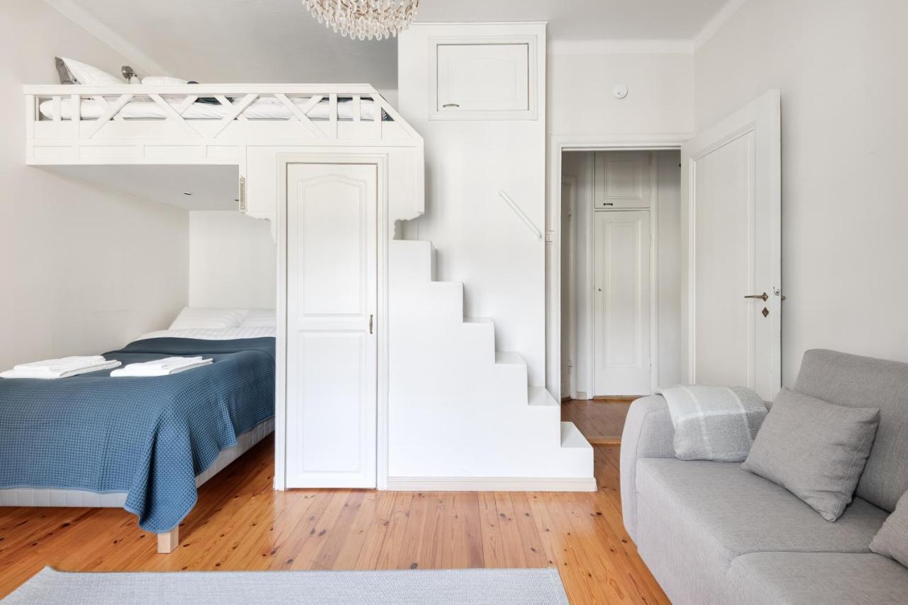 Wehost Spacious Studio For 5 With A Kitchen ヘルシンキ エクステリア 写真